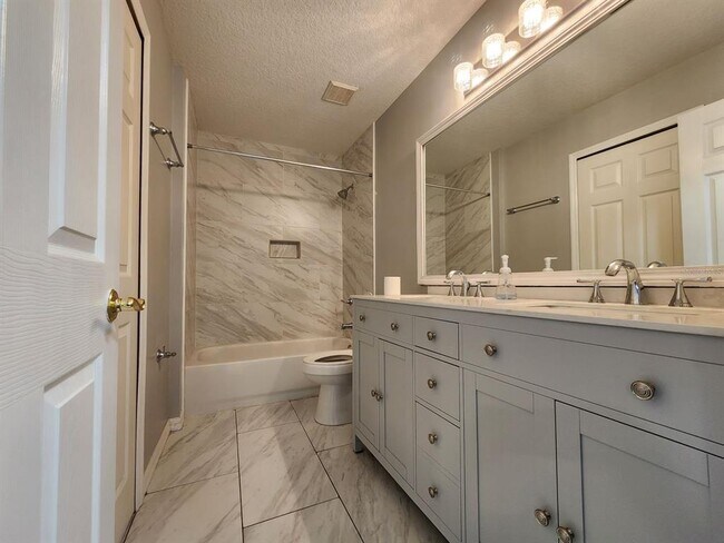 Building Photo - 1860 Ashland Trail