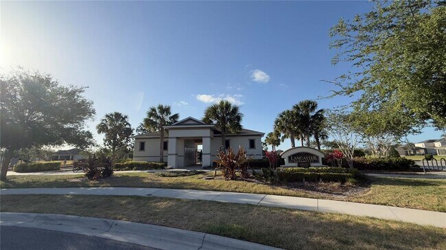 Building Photo - 5321 Amersham Ln
