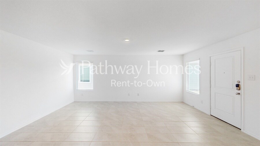 Building Photo - 1329 Plum Rd