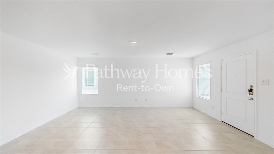 Building Photo - 1329 Plum Rd