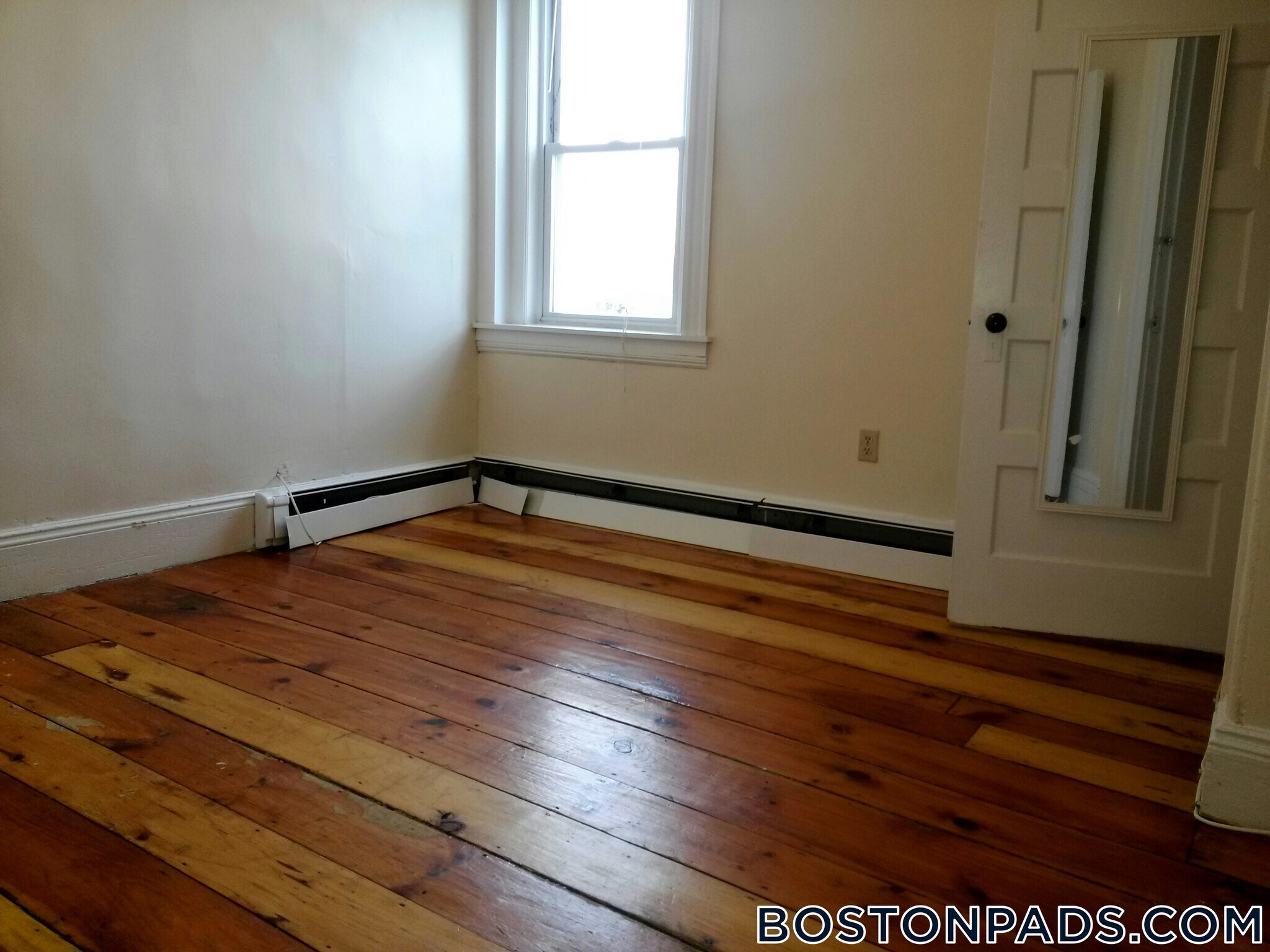 Building Photo - 124 Berkshire St