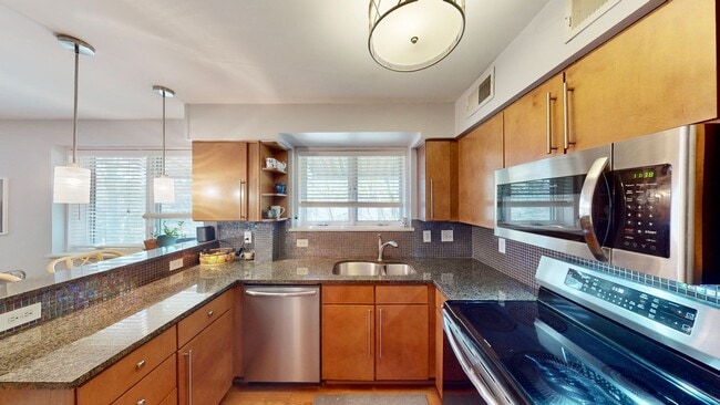 Building Photo - 227 N Dotger Ave