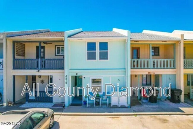 Primary Photo - 4819 Hispaniola St