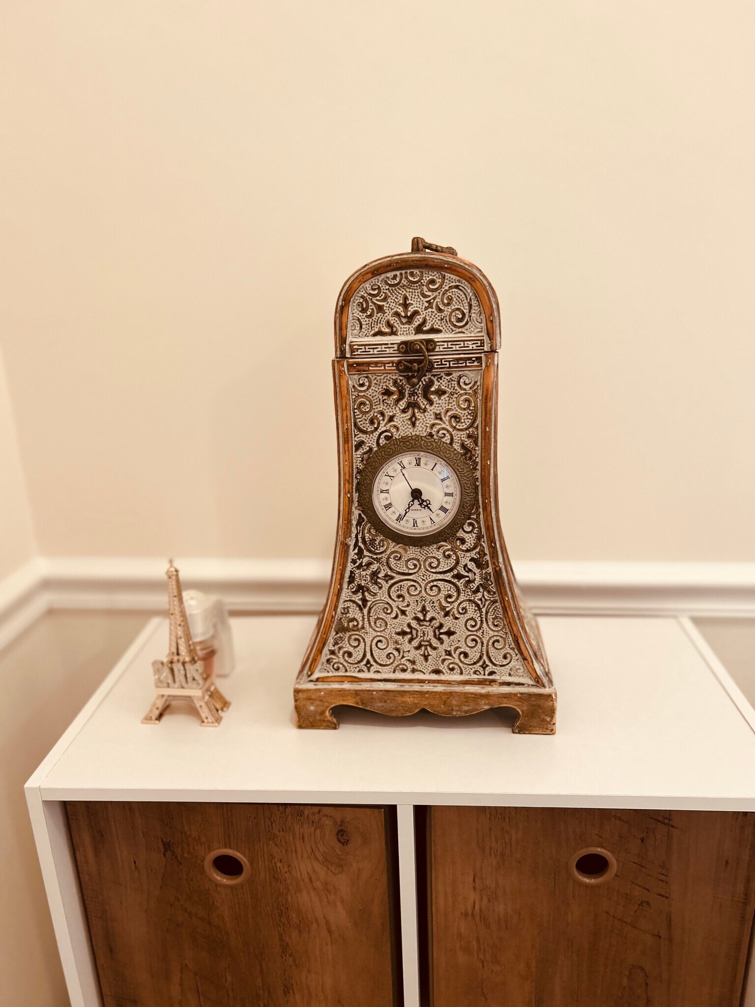 A little of Paris! - 10502 Big Horn Dr