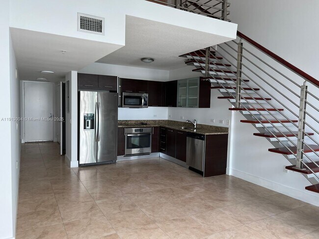 Building Photo - 41 SE 5th St