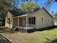 Building Photo - 3300 7th Ave SW