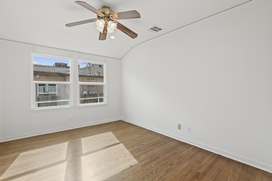 Building Photo - 1524 Coolidge Ave