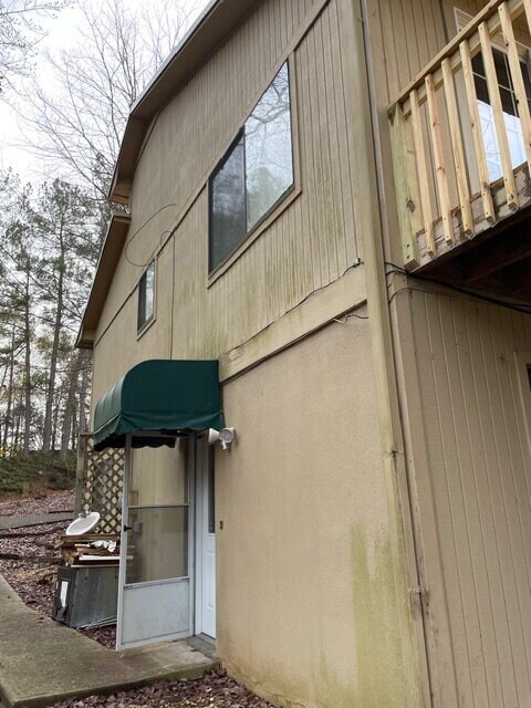 Building Photo - 2 bed, 1 bathroom duplex   - Seneca, SC