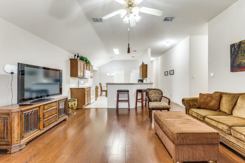 Building Photo - 4860 Ambrosia Dr