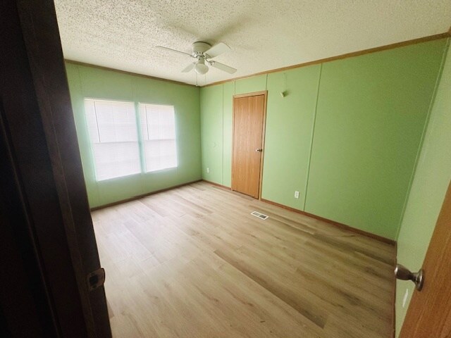 bedroom #3 - 16163 Carole Dr