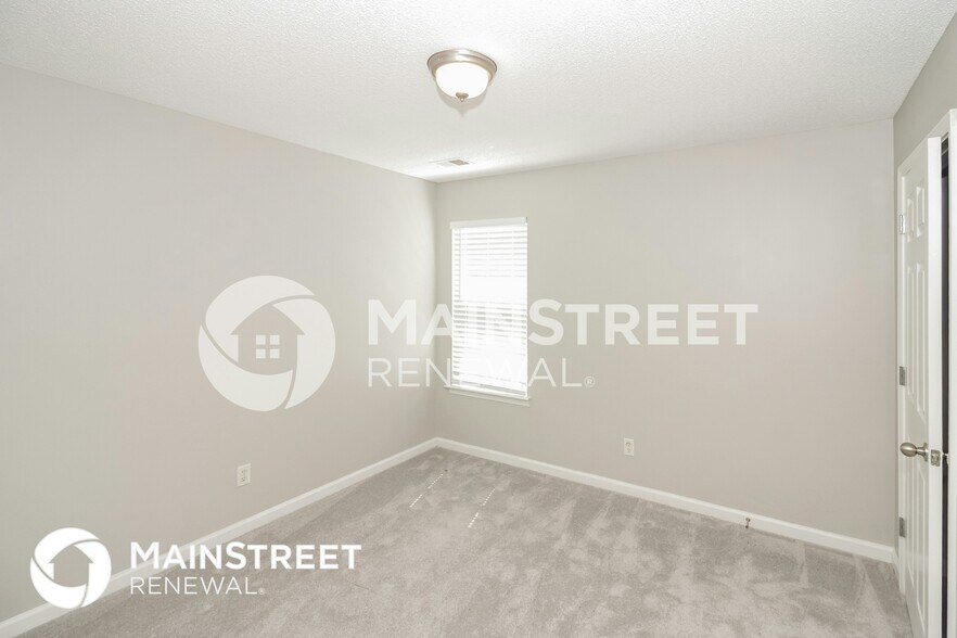 Building Photo - 9135 Tremont Dr