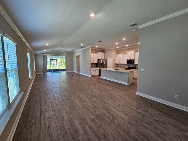 Building Photo - Sawmill Branch 4 Bedroom 2 Bath 3 Car Garage Home