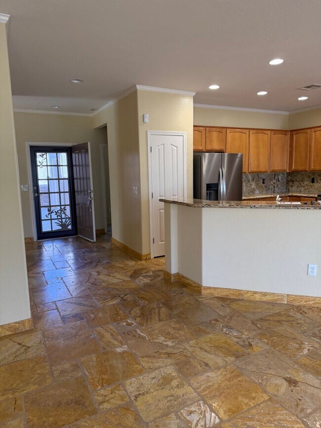 Building Photo - Sun City Charmer!