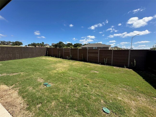 Building Photo - 2513 Four Waters Lp