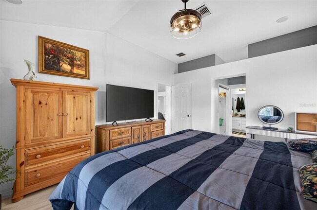 Building Photo - 411 Del Mar Dr