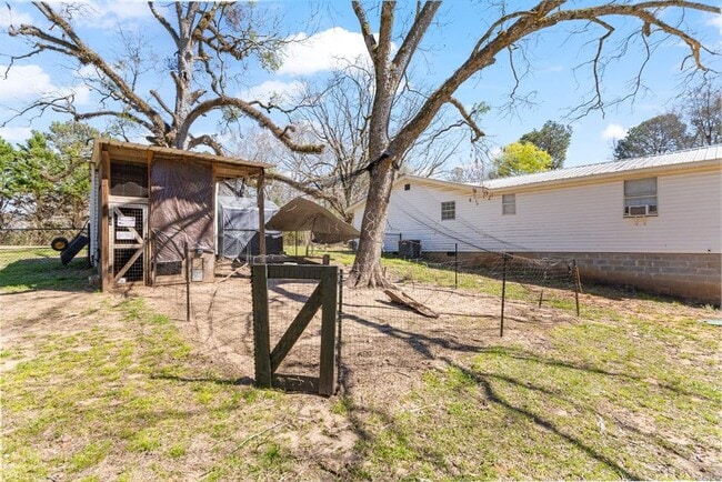 Building Photo - 1216 Old Rdg Rd E