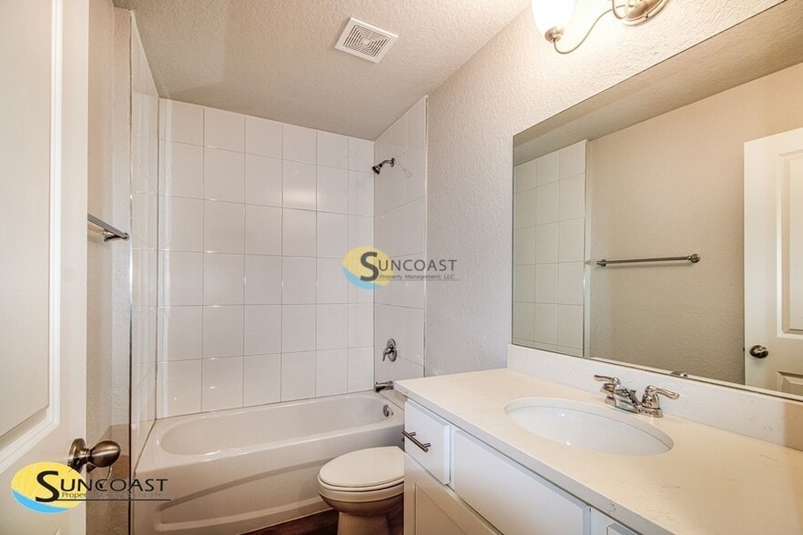 Building Photo - 812 Spruce St