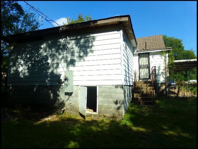 Building Photo - 2022 Howard St