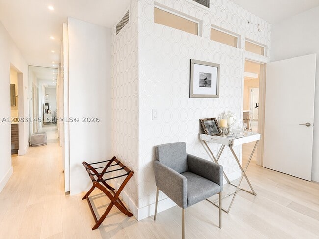 Building Photo - 151 Crandon Blvd