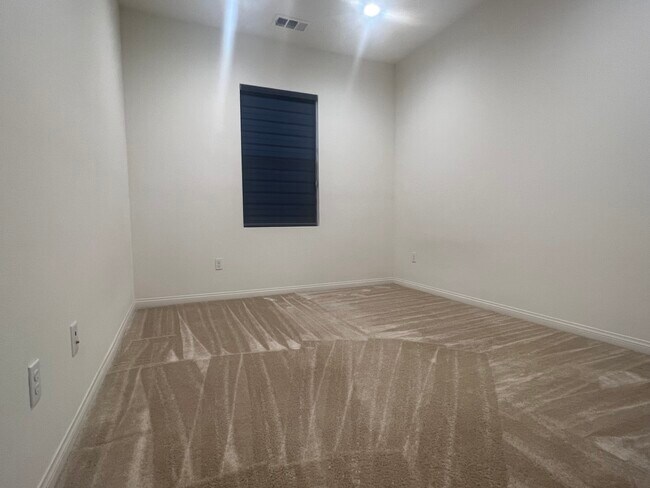 Building Photo - 2404 Sanabria Ln