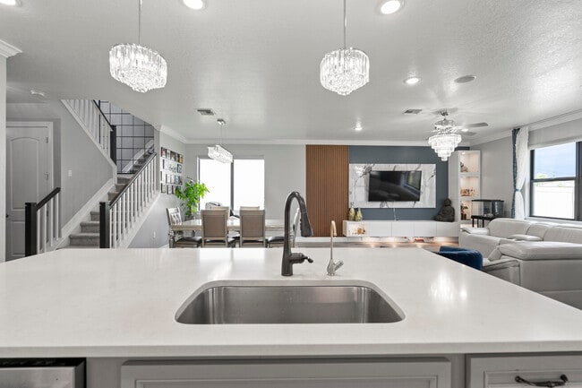 Building Photo - 8196 Cinch Way