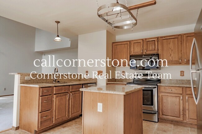 Building Photo - 6385 Shirecliff Dr