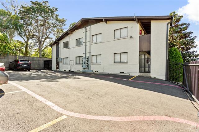 Building Photo - 5722 Gaston Ave