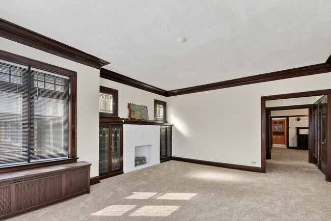 Building Photo - 8018 S Sangamon St