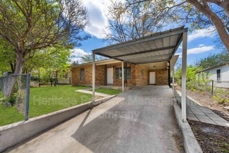 Building Photo - 138 Dora St