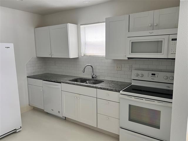 Building Photo - 4216 Holland Ave