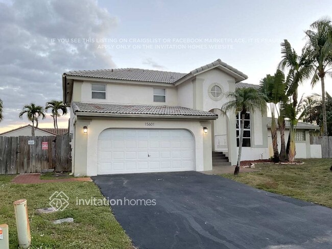 Building Photo - 15601 Lance Point Pl