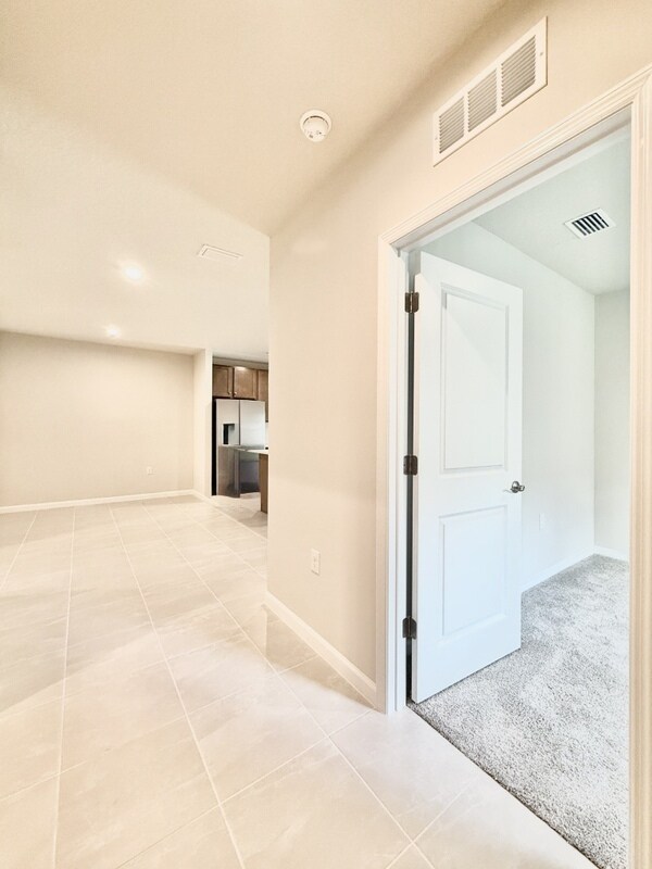 Building Photo - 507 Voltaire Dr