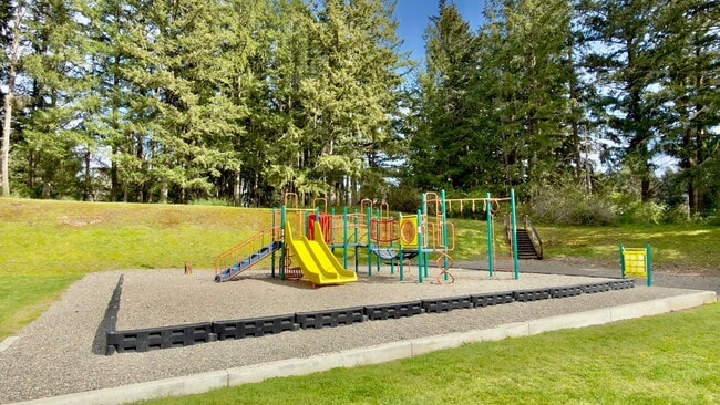 Building Photo - Newly Updated 3BR in The Arbors | Private Long Lake Access + Large Deck