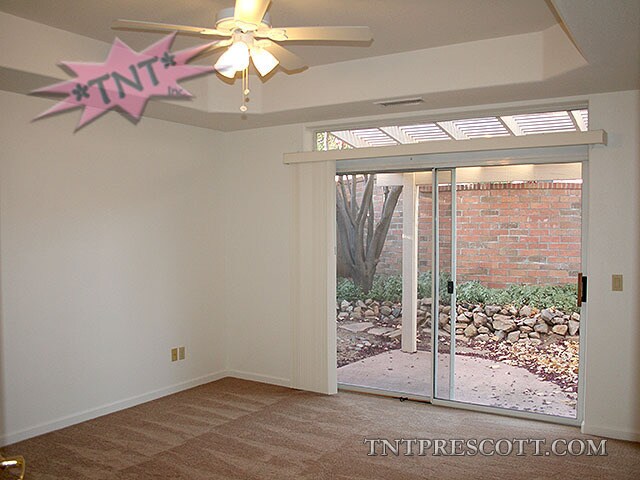 Building Photo - Home in Oaks of the Ranch HOA ~ HOLD