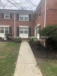 Building Photo - 1775 Northwest Ct