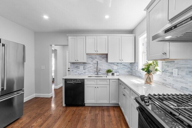 Building Photo - 2 Westerly St