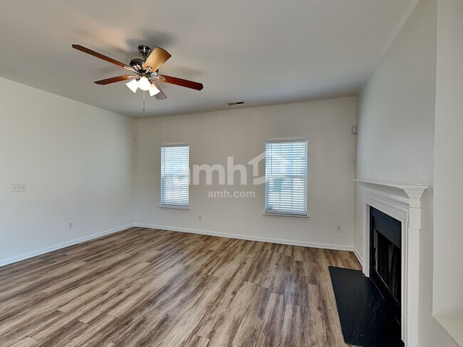 Building Photo - 4413 Singing Oak Court