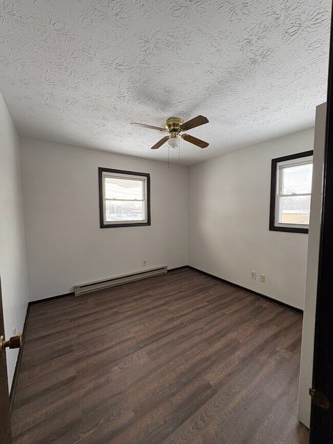 Building Photo - 74 Briarcliff Ave