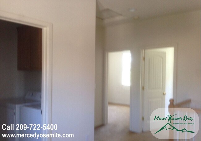 Building Photo - Appointment Only Do Not Disturb Occupants. Apply Now to Schedule Viewing.
