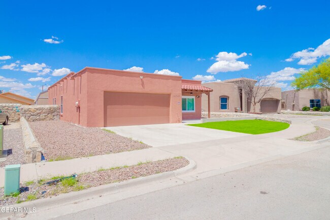 Building Photo - 14749 Sand Gate Dr