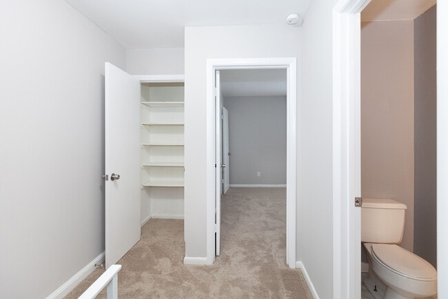 Building Photo - 4609 Coronado Dr