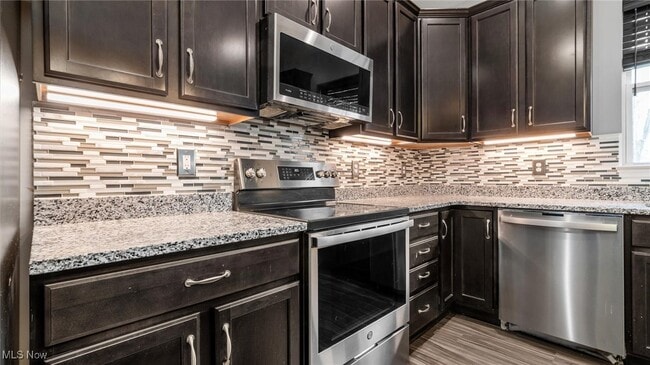 Building Photo - 6965 Chandlersville Rd