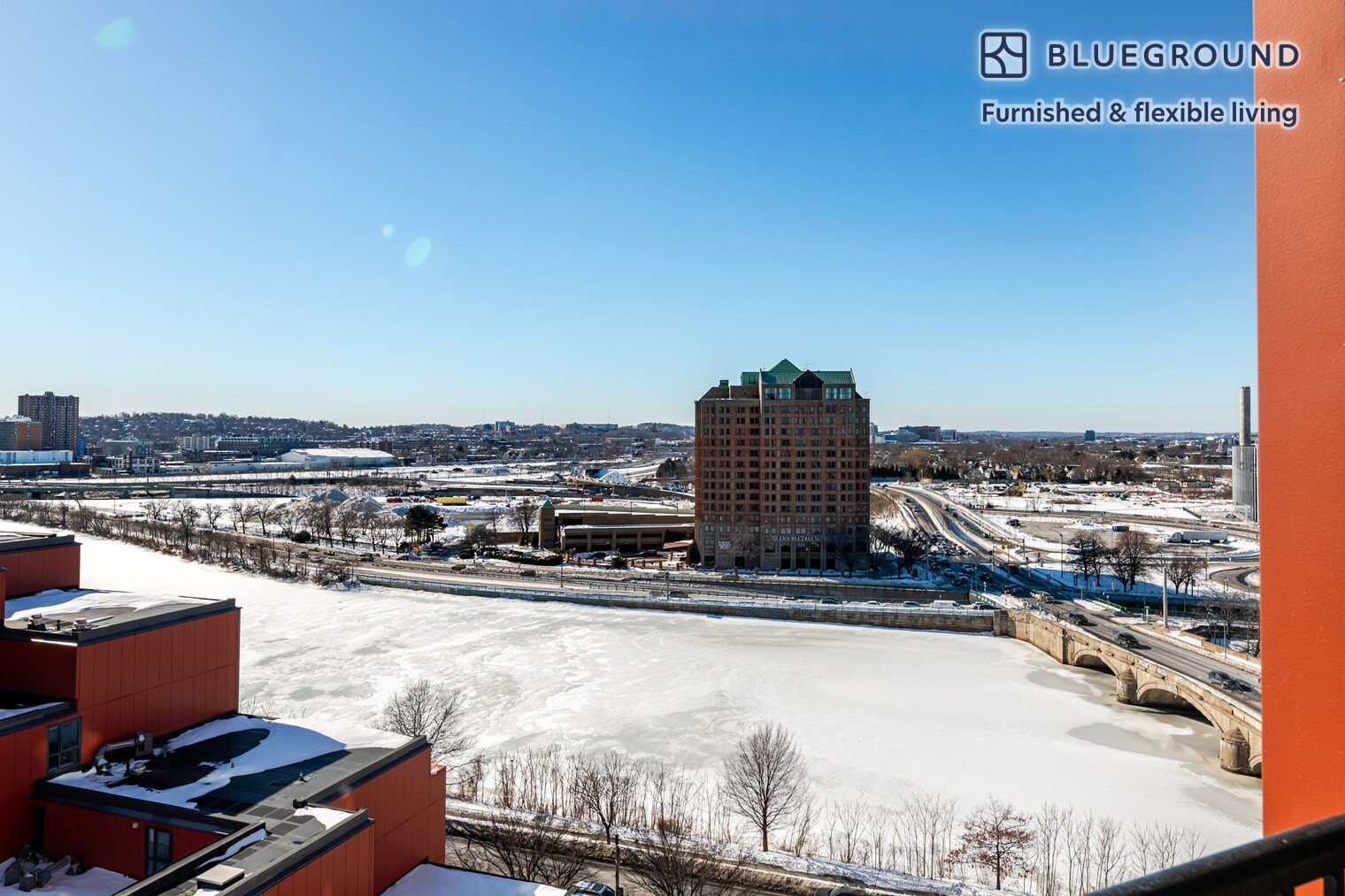 Building Photo - 812 Memorial Dr