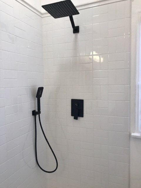 Rain shower - 916 S Orange Grove Ave