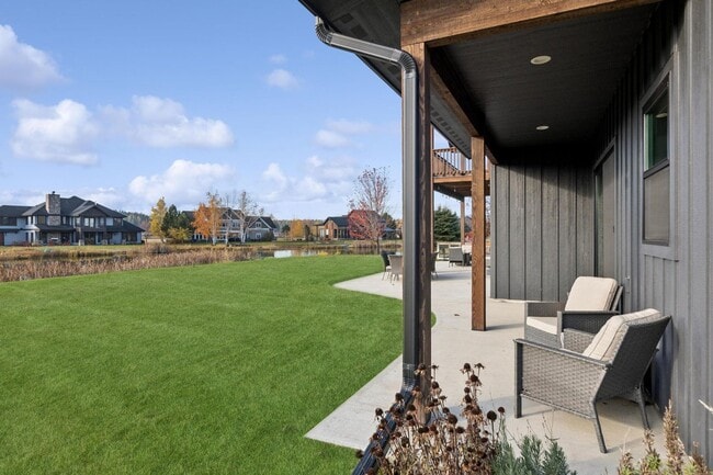 Building Photo - Whitefish Home in The Lakes