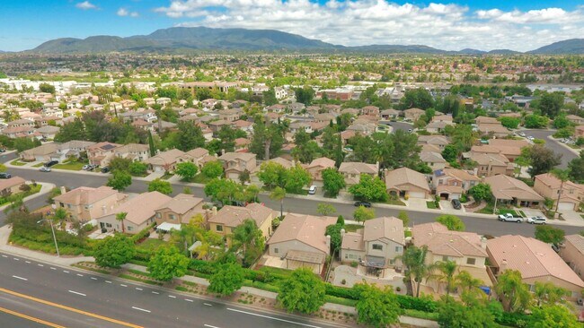 Building Photo - 32576 Guevara Dr