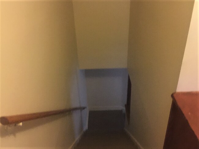 Building Photo - "Charming 2-Bedroom Oasis with Modern Comforts in Jonesboro!"