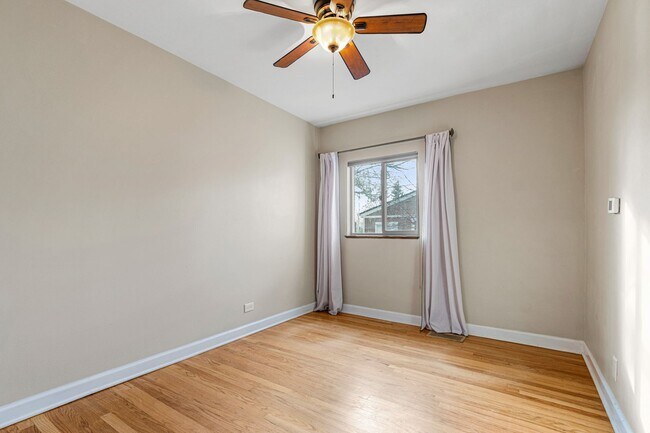 Building Photo - Charming Townhome in West Highlands!
