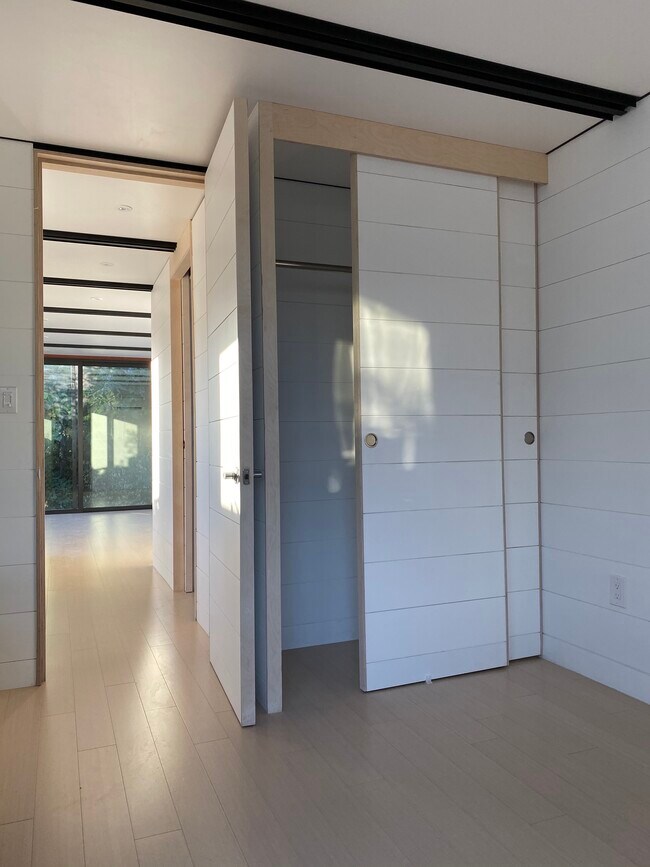 Building Photo - 3794 Legion Ln