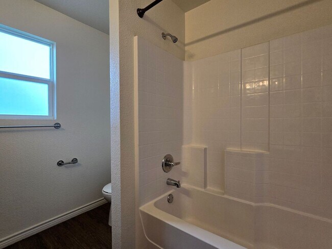 Building Photo - RENT REDUCTION & SPECIAL - AVAILABLE NOW!